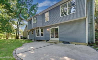 The Perfect Blend of Privacy & Elegance. Welcome home to this - photo 16