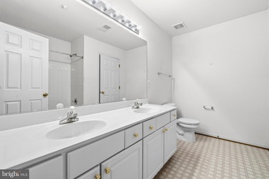 Buyer closing help available!!! Tucked on a quiet cul-de-sac in - photo 24