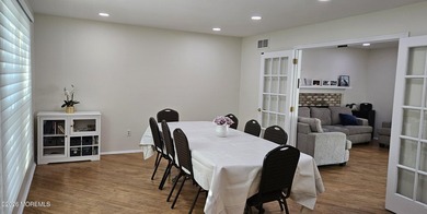 The Perfect Blend of Privacy & Elegance. Welcome home to this - photo 27