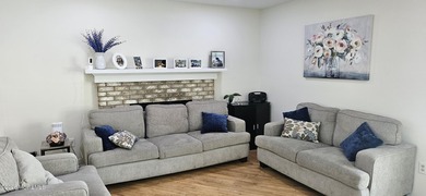 The Perfect Blend of Privacy & Elegance. Welcome home to this - photo 29