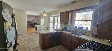 The Perfect Blend of Privacy & Elegance. Welcome home to this - photo 36