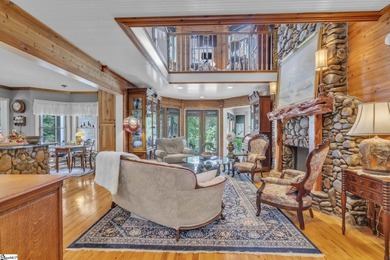 Contact listing agent Anna Ryan Surrounded by 2.39 private acres - photo 3