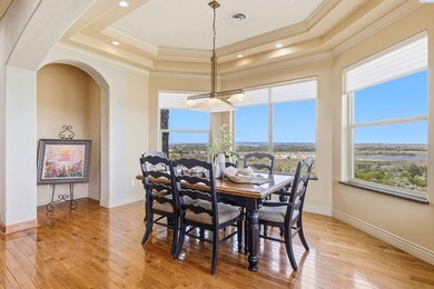 This extraordinary south Richland estate offers rare privacy and - photo 9