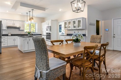 Nestled in the heart of highly desirable Lakeview Park, this - photo 13