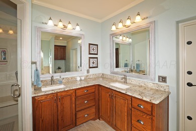 Charming Garden Home in Quail Creek - Built in 2014 Welcome to