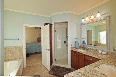 Charming Garden Home in Quail Creek - Built in 2014 Welcome to