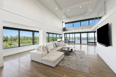 Lake Condo For Sale in Boca Raton, Florida