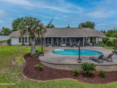 Welcome to your own waterfront paradise off of beautiful Mill - photo 4