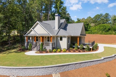 Lake Home For Sale in West Union, South Carolina