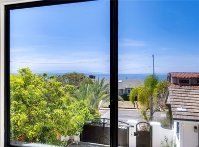 Welcome to 4335 Admirable, a beautifully updated single-level - photo 34