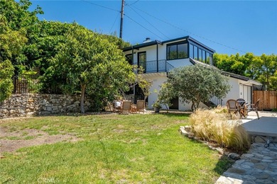 Welcome to 4335 Admirable, a beautifully updated single-level - photo 47