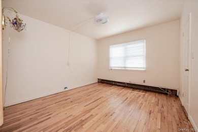 Well-kept 2BR/1.5BA single-family with a finished basement - photo 8