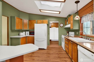 Welcome to Robin Lane Park, a peaceful 55+ community ideally - photo 6