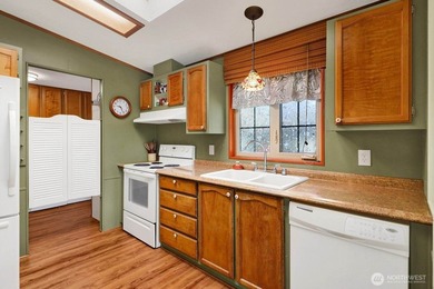 Welcome to Robin Lane Park, a peaceful 55+ community ideally - photo 7