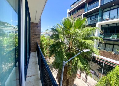 Prime Location 2-Bedroom Apartment Steps from Quinta Avenida &