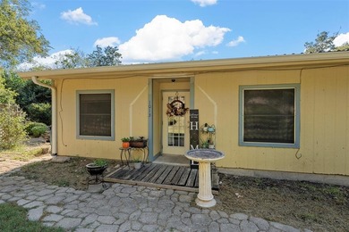 (private lake, pond, creek) Home For Sale in Bruceville-Eddy Texas