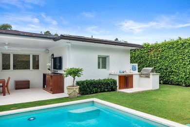 Ideally positioned in the coveted North End of Palm Beach Island - photo 12