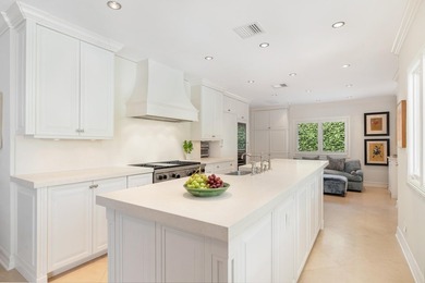 Ideally positioned in the coveted North End of Palm Beach Island - photo 15