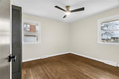 Priced UNDER appraised value & back on the market, no fault of - photo 8