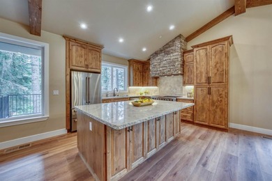 Experience mountain luxury in this gorgeous brand-new alpine - photo 18