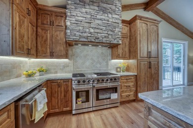 Experience mountain luxury in this gorgeous brand-new alpine - photo 20