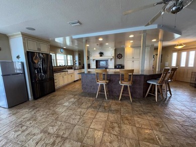 One of Horseshoe Beach's Finest.... This Luxurious 2/2 Gulf - photo 21
