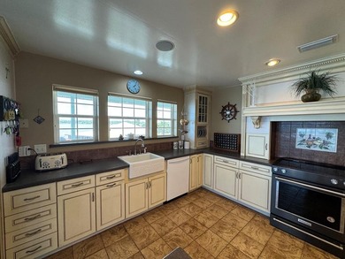 One of Horseshoe Beach's Finest.... This Luxurious 2/2 Gulf - photo 24