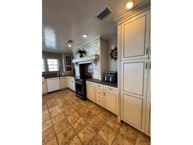 One of Horseshoe Beach's Finest.... This Luxurious 2/2 Gulf - photo 26