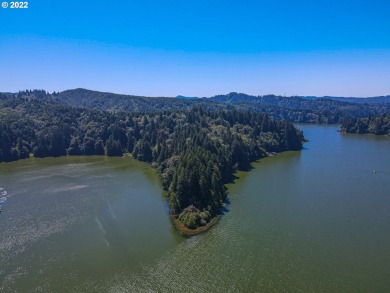 North Tenmile Lake Acreage For Sale in Lakeside Oregon
