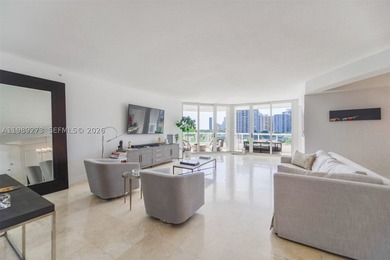 Spacious 3 bedroom, 2.5 baths with high-end-finishes and - photo 11