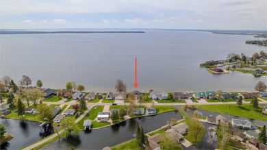 Lakefront with Spectacular sunset & sunrise Views! 5 bedrooms 3 - photo 13