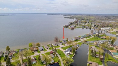 Lakefront with Spectacular sunset & sunrise Views! 5 bedrooms 3 - photo 14