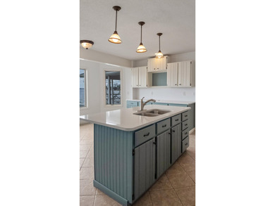 Lakefront with Spectacular sunset & sunrise Views! 5 bedrooms 3 - photo 45