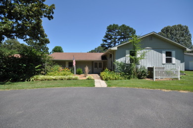 MOTIVATED SELLER! Kentucky Lake Area home! - Lake Home For Sale in Gilbertsville, Kentucky