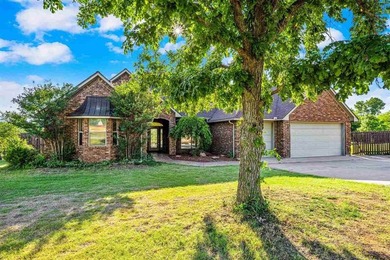 Welcome to 5 Quanah Mountain Road in the desirable Oak Meadows - photo 3