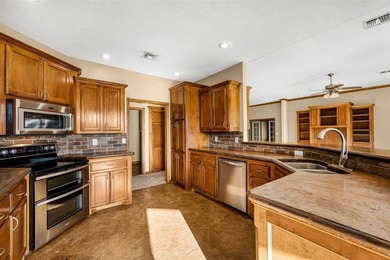 Welcome to 5 Quanah Mountain Road in the desirable Oak Meadows - photo 9
