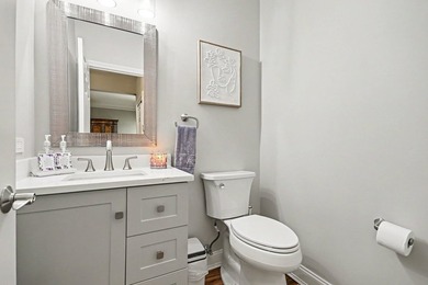 STUNNING BOWES CREEK COUNTRY CLUB TOWNHOME WITH NO EXPENSE - photo 11