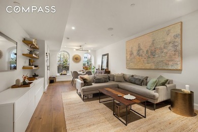 *MOTIVATED SELLER! MUST SELL* Welcome to spacious, modern - photo 1