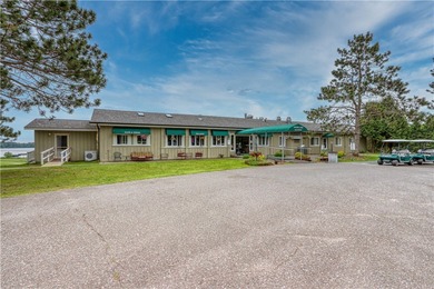 Enjoy lakeside living with this 2BR/2BA condo at the Spider Lake - photo 2