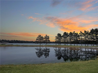 Enjoy lakeside living with this 2BR/2BA condo at the Spider Lake - photo 7