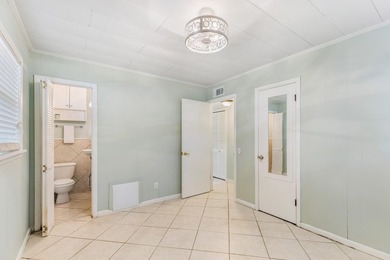 Fantastic one-of-a-kind Florida beach cottage located in the - photo 20