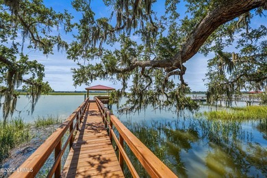 Fabulous Deep Water, South Facing, Custom Estate with - photo 2