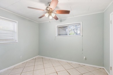 Fantastic one-of-a-kind Florida beach cottage located in the - photo 23