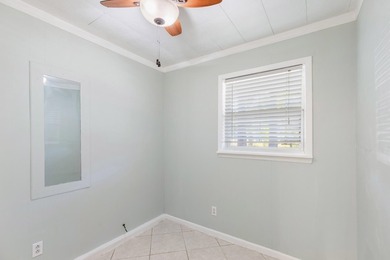 Fantastic one-of-a-kind Florida beach cottage located in the - photo 27