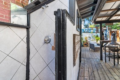 Fantastic one-of-a-kind Florida beach cottage located in the - photo 36