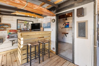 Fantastic one-of-a-kind Florida beach cottage located in the - photo 38