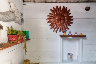 Fantastic one-of-a-kind Florida beach cottage located in the - photo 42