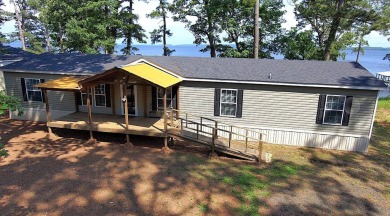 Lake Home For Sale in Many, Louisiana