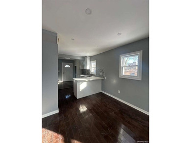 This amazing fully renovated house has on the 1st fl: 4 bedroom - photo 7