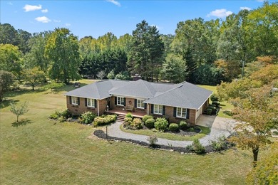 Lake Hartwell Home Active Under Contract in Pendleton South Carolina